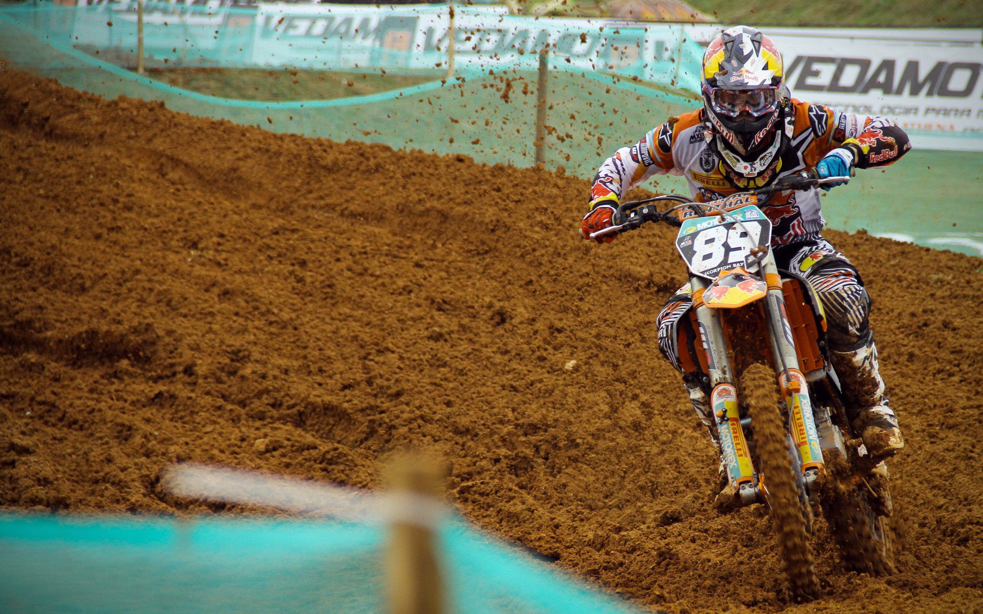 斯帕莱蒂点将，戴维与奥蓬达需注入混蛋劲儿，自信是锋线破局关键